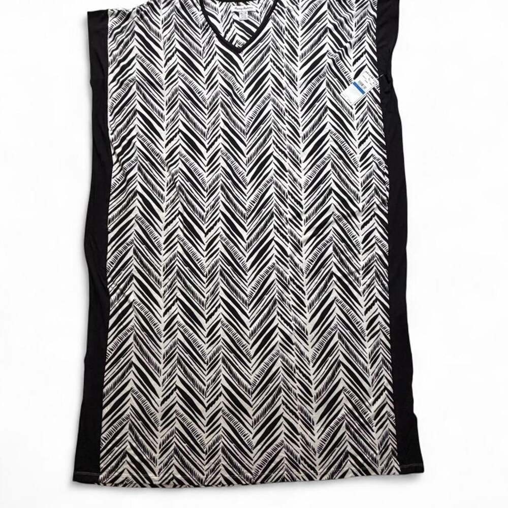 Tommy Bahama Black and White Chevron Caftan
